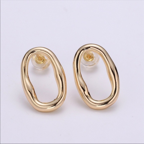 Ellips Design 18K Gold Stud Earring - Picture 2 of 4